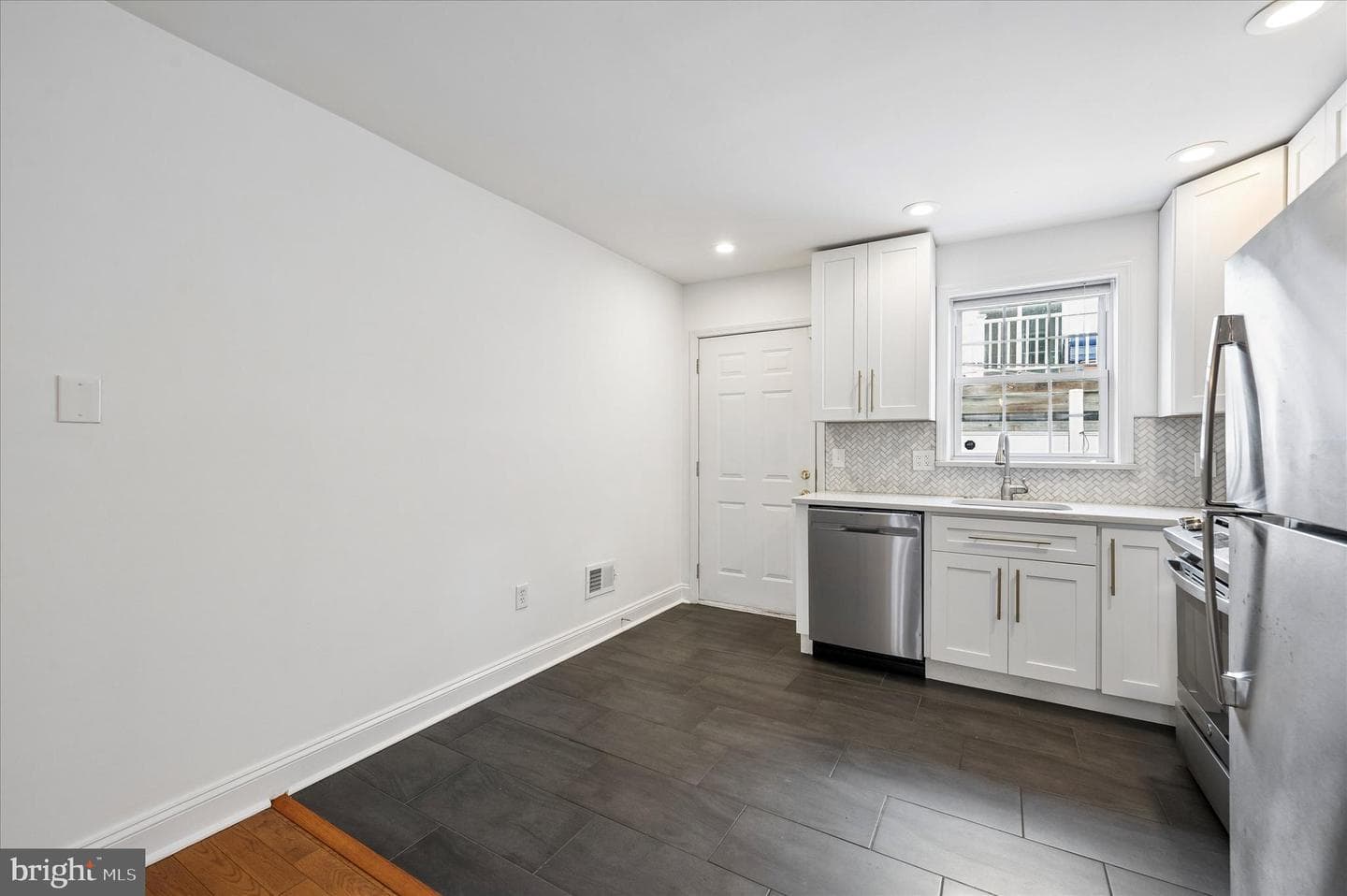 2211 Kimball Street photo 6