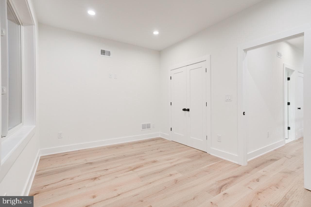 2620 E Harold Street photo 35