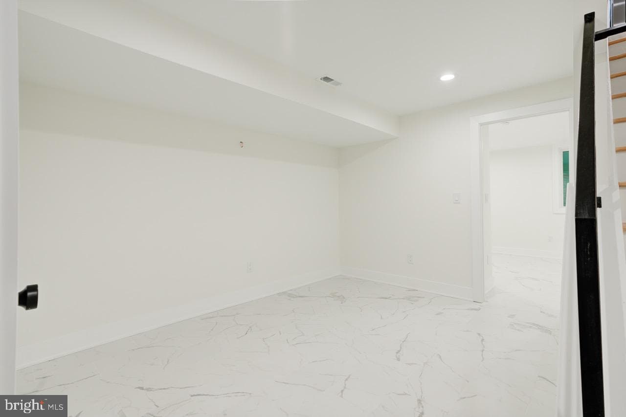 2620 E Harold Street photo 46