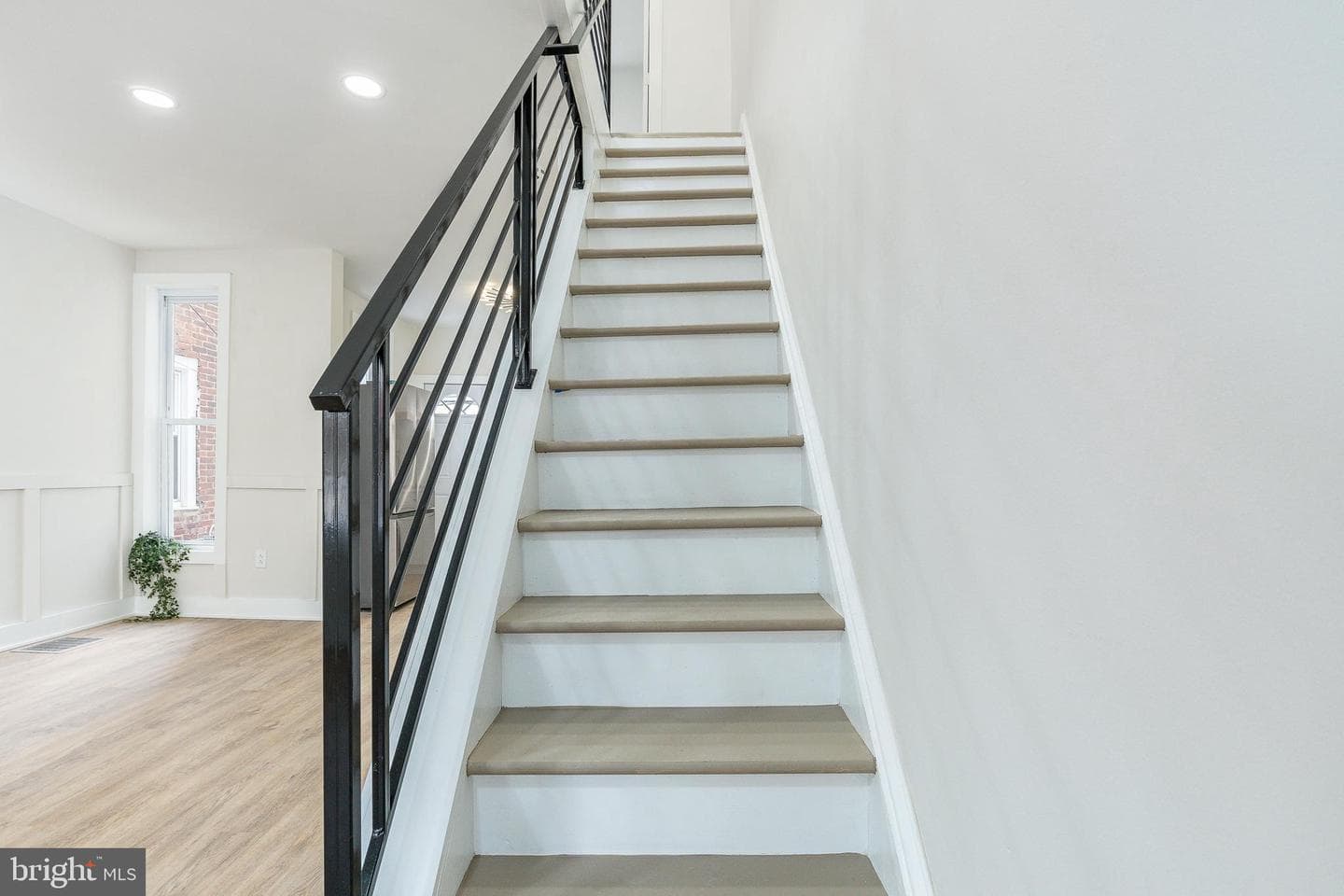 4421 N Orianna Street photo 15