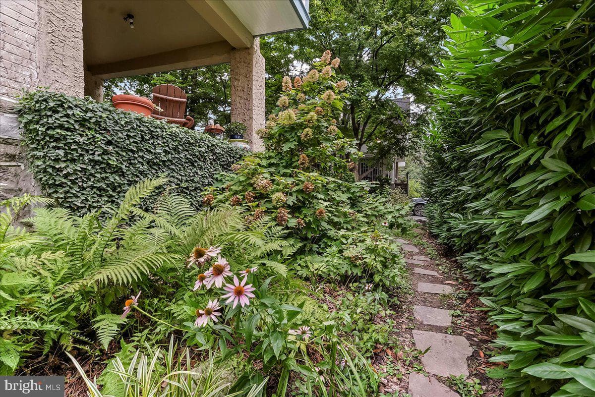 520 Burnham Road photo 36