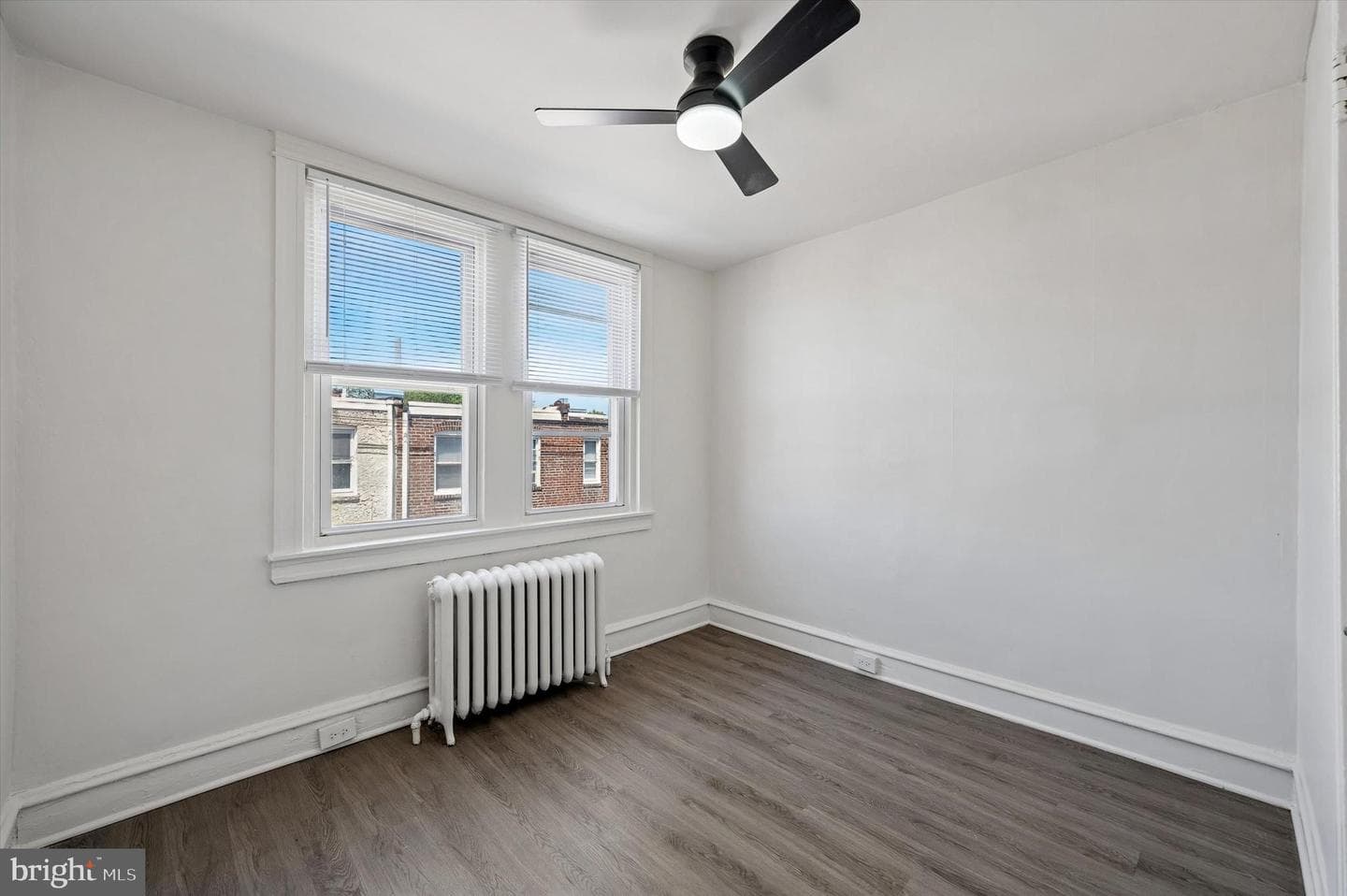 3213 W Hilton photo 13
