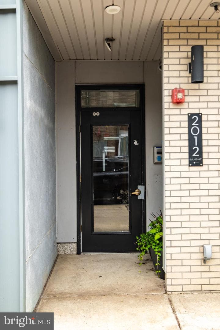 2012 Frankford Ave # 4B photo 31