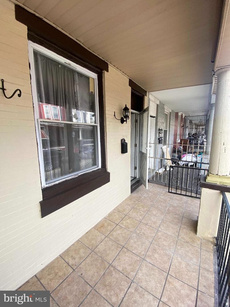 3246 N Philip Street photo 3