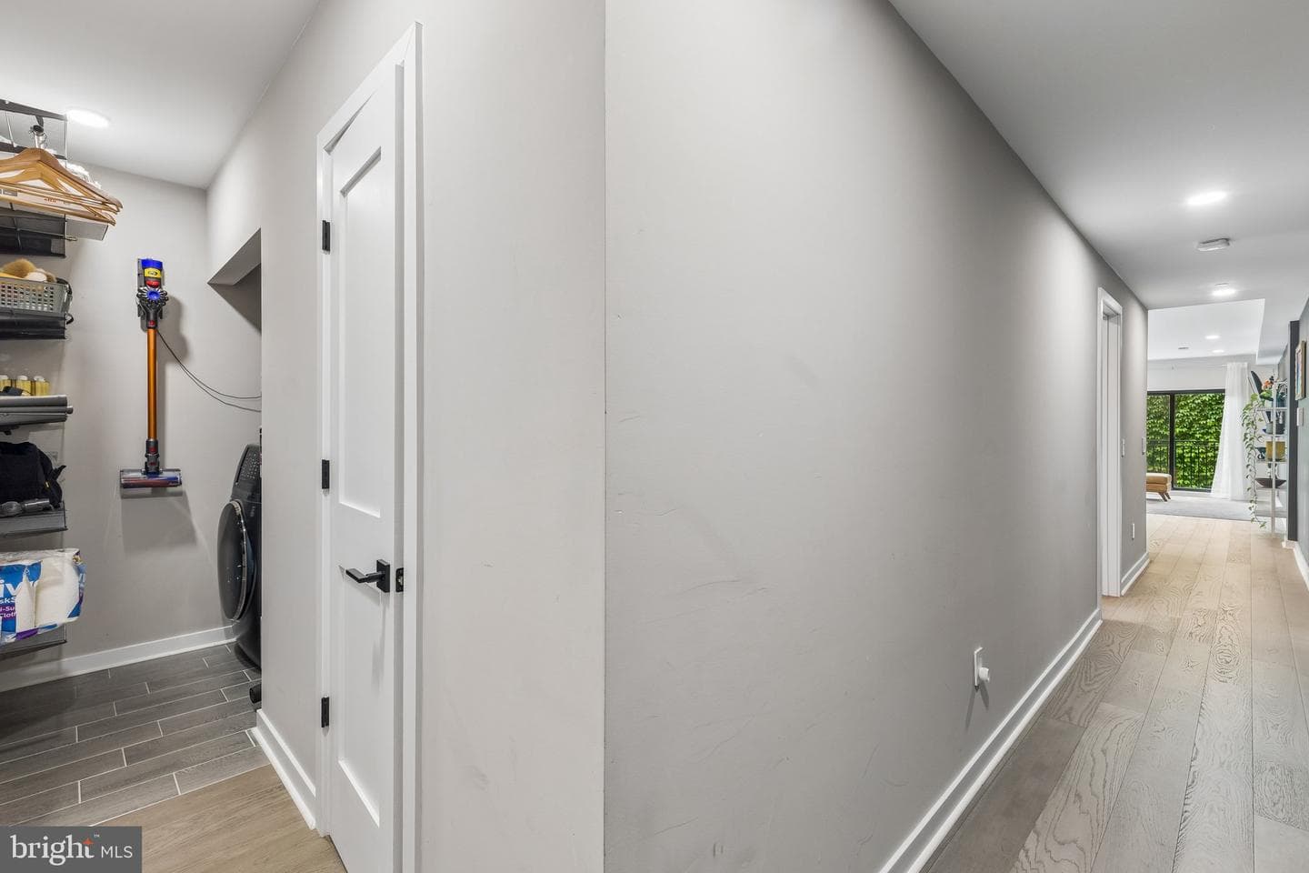 1648-50 Ridge Avenue #302 photo 26