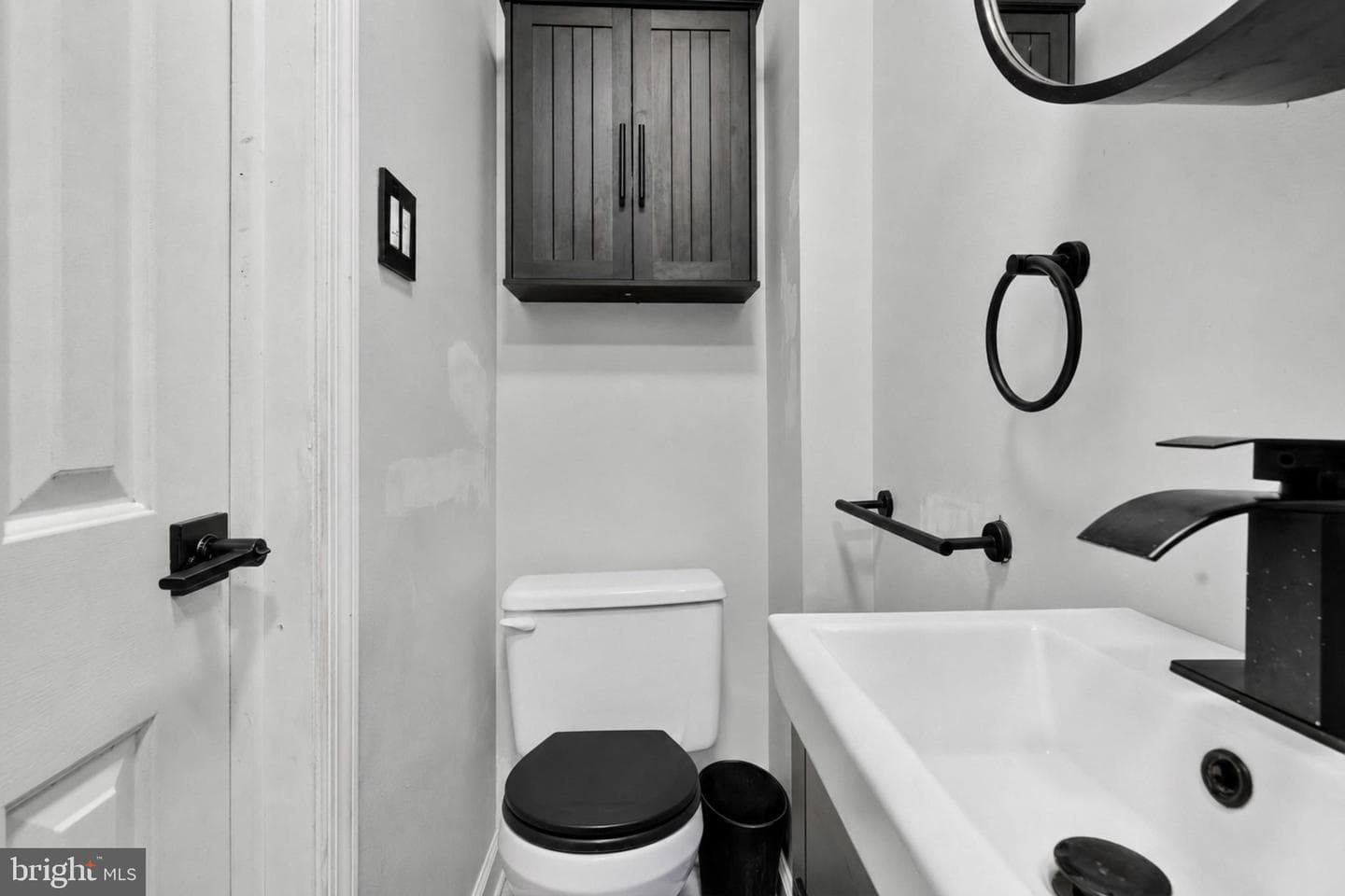 8 Blakiston Lane photo 9