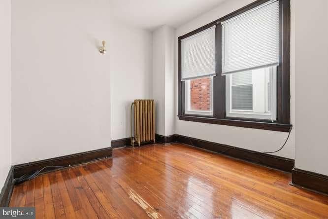 452 W Winona Street photo 20