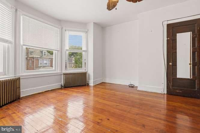 452 W Winona Street photo 27