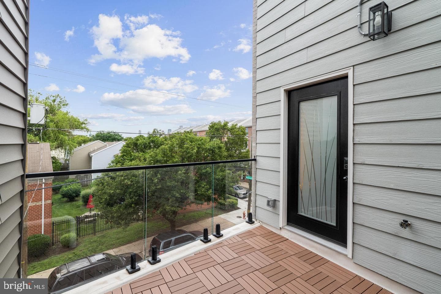246 Montrose Street photo 19