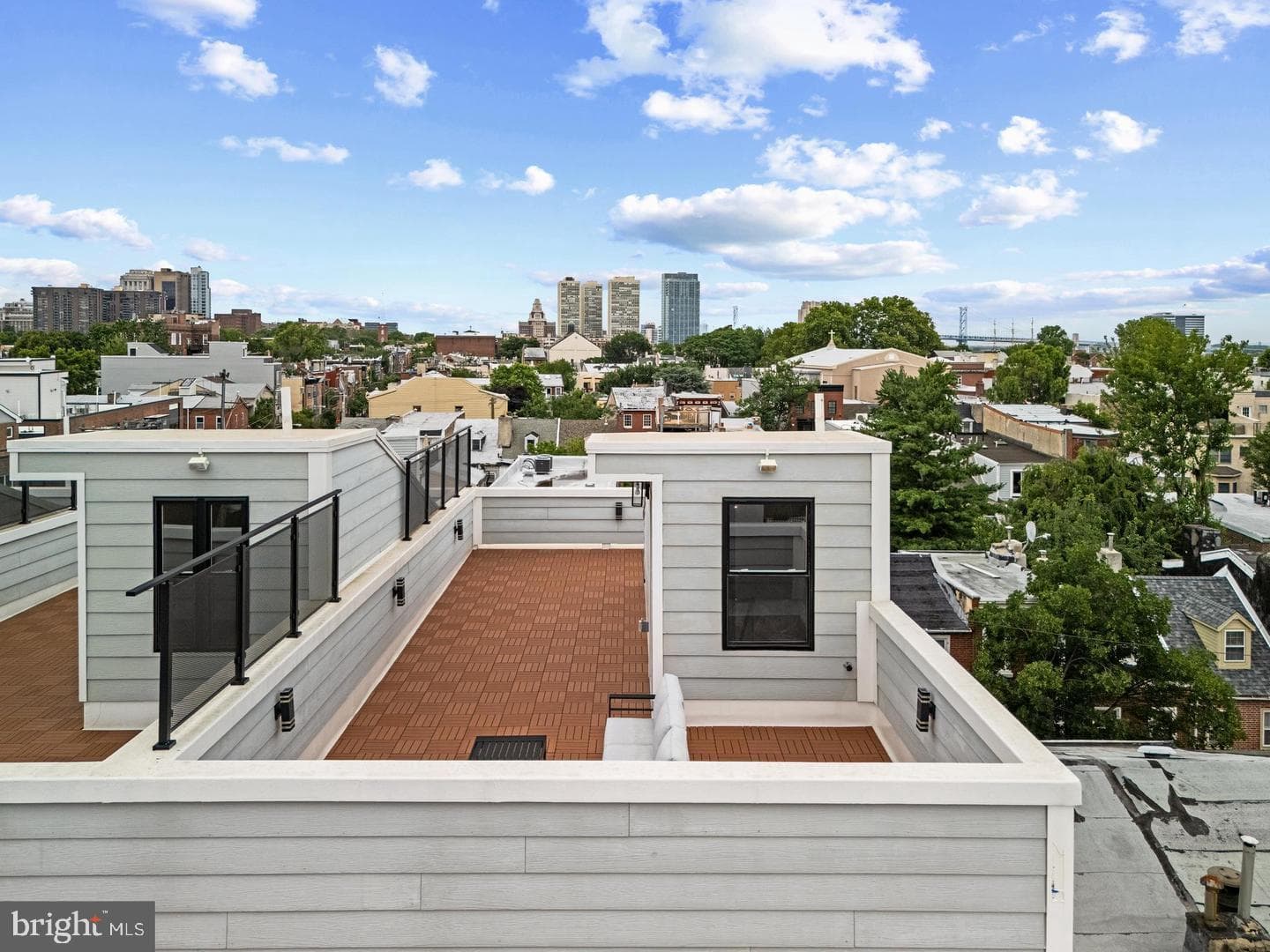 246 Montrose Street photo 25