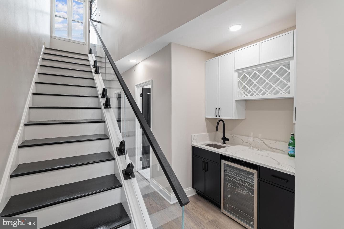 246 Montrose Street photo 34