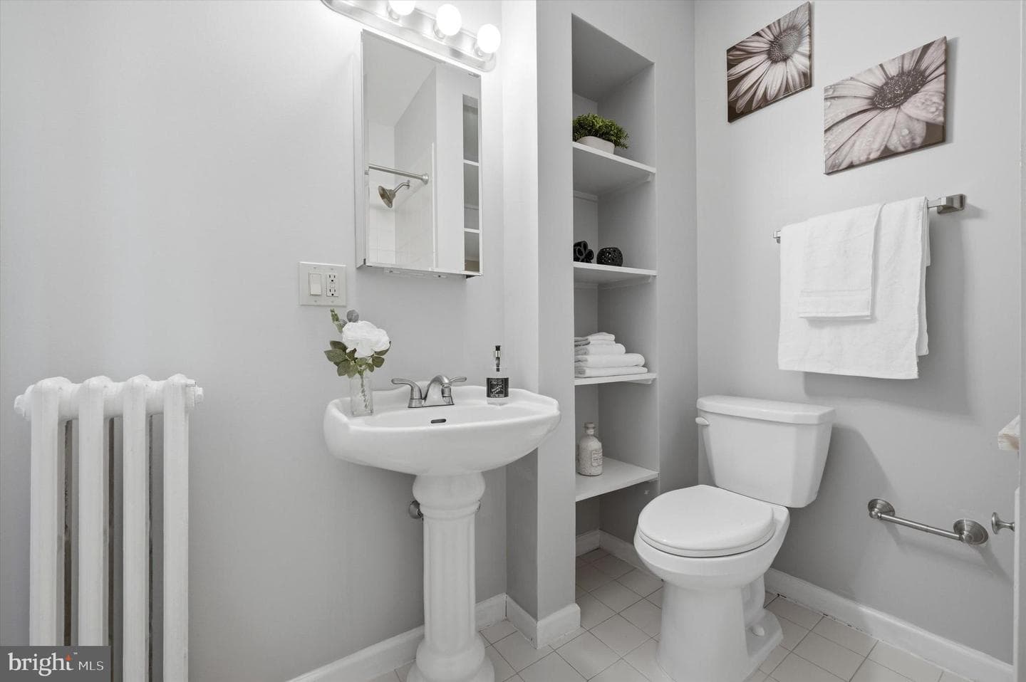 1127 Green Street photo 16