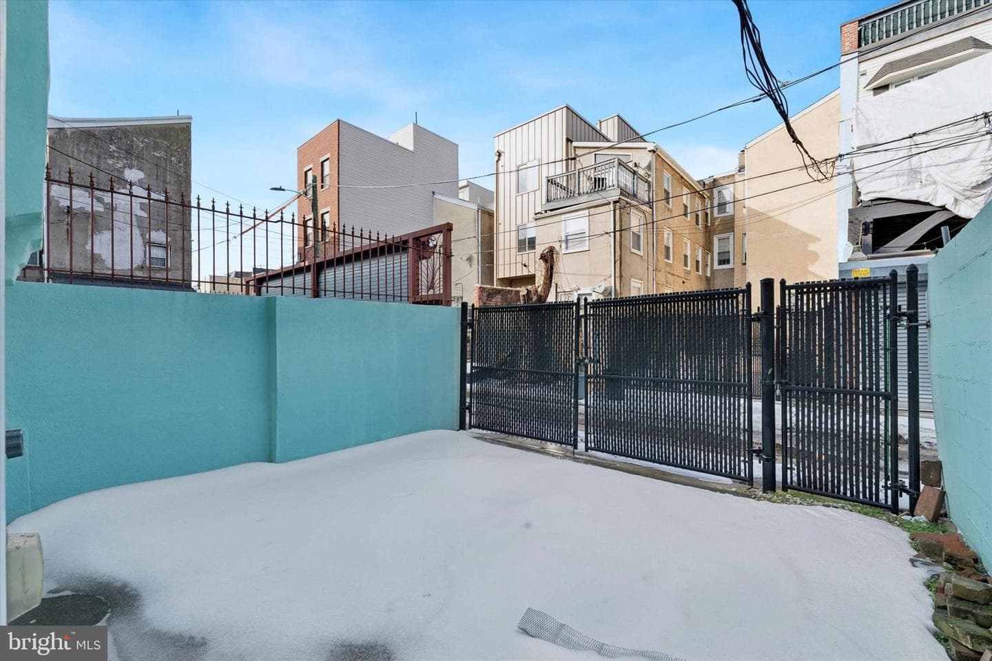 1127 Green Street photo 22