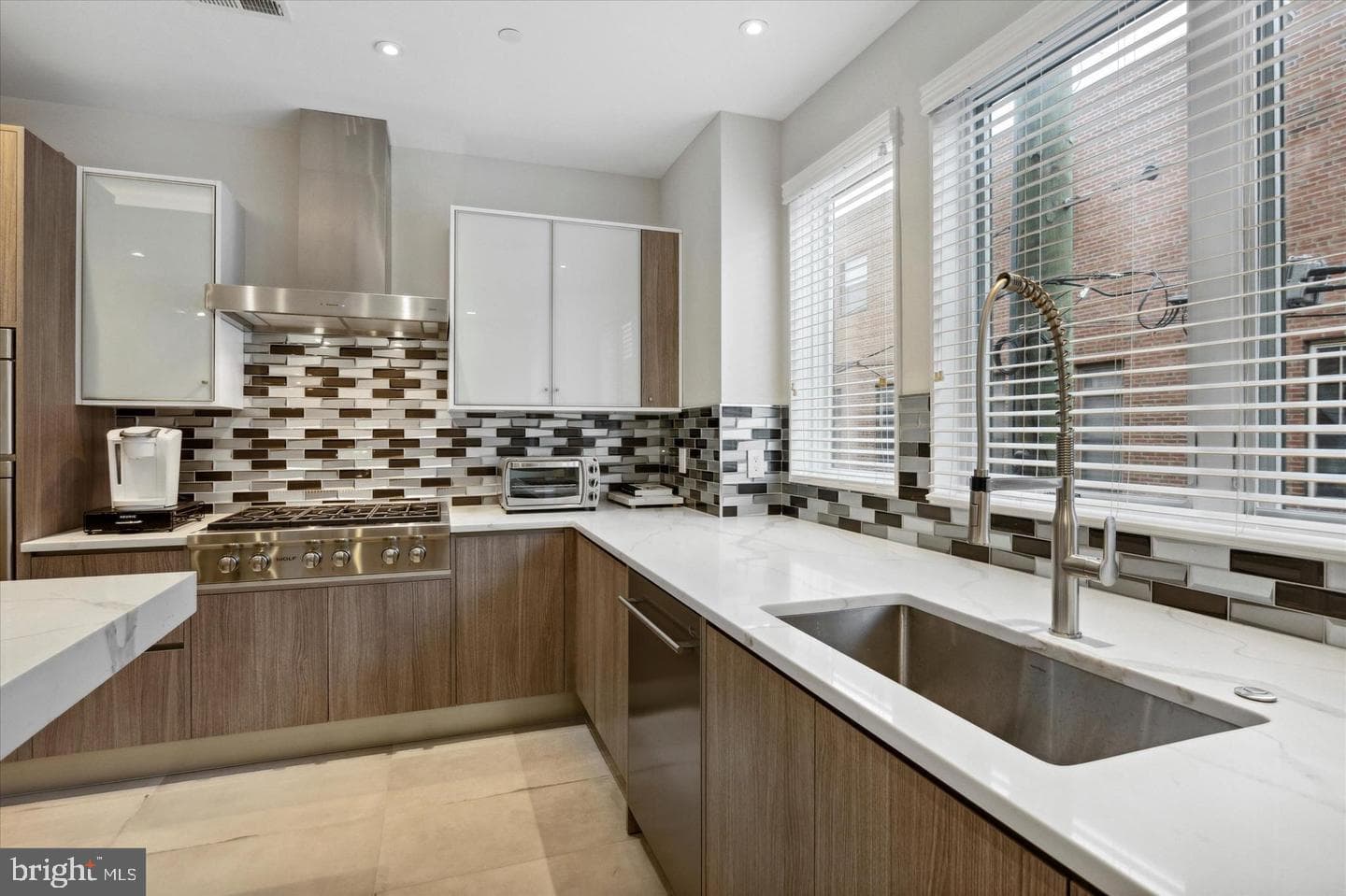 432 Gaskill Street photo 31