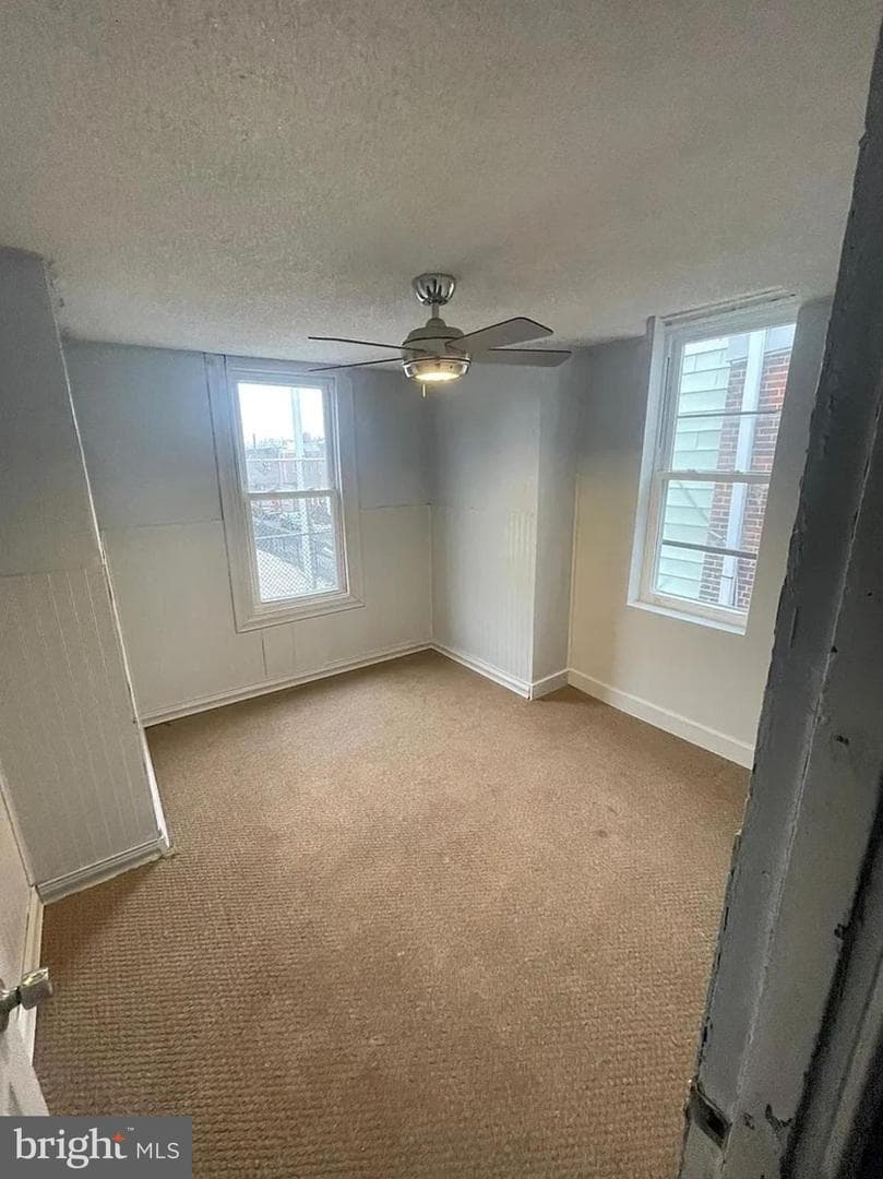 1840 E Clementine Street photo 4