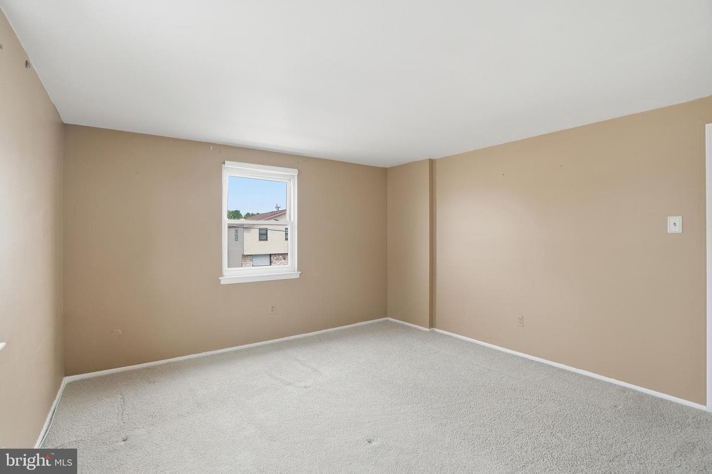 10113 Galahad Road photo 21