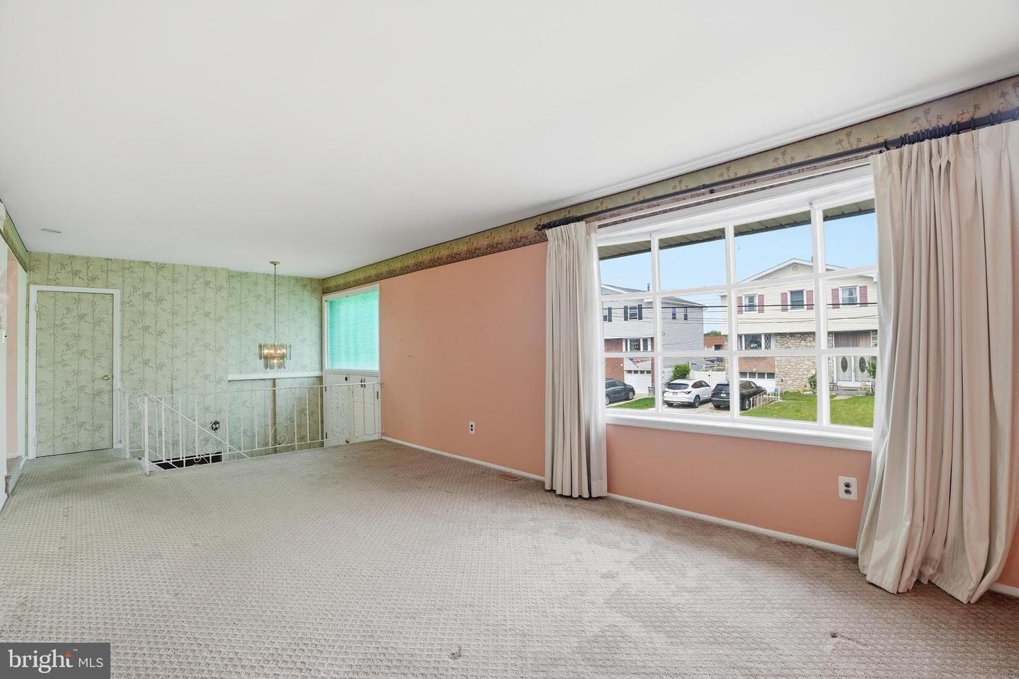 10113 Galahad Road photo 5