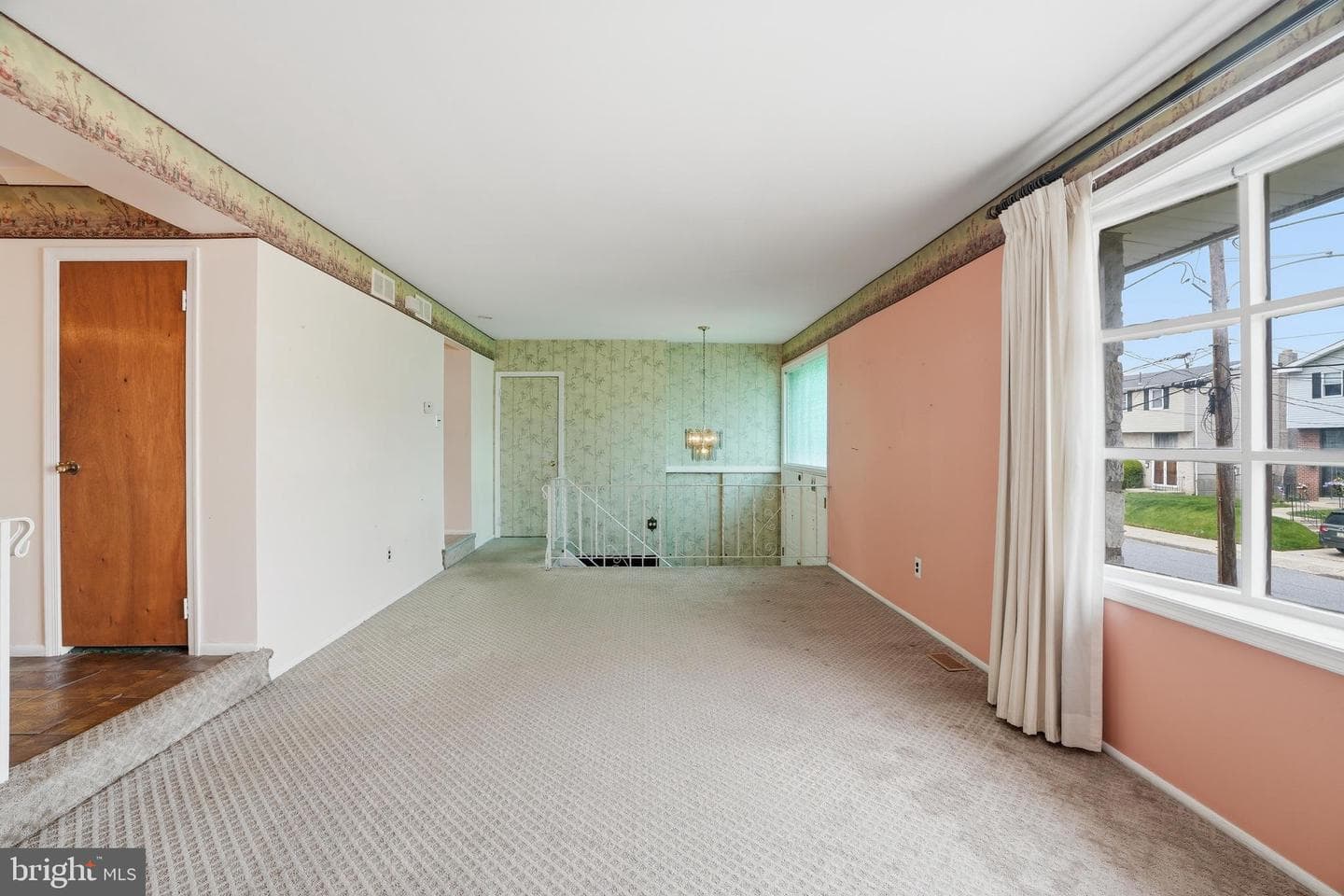 10113 Galahad Road photo 6