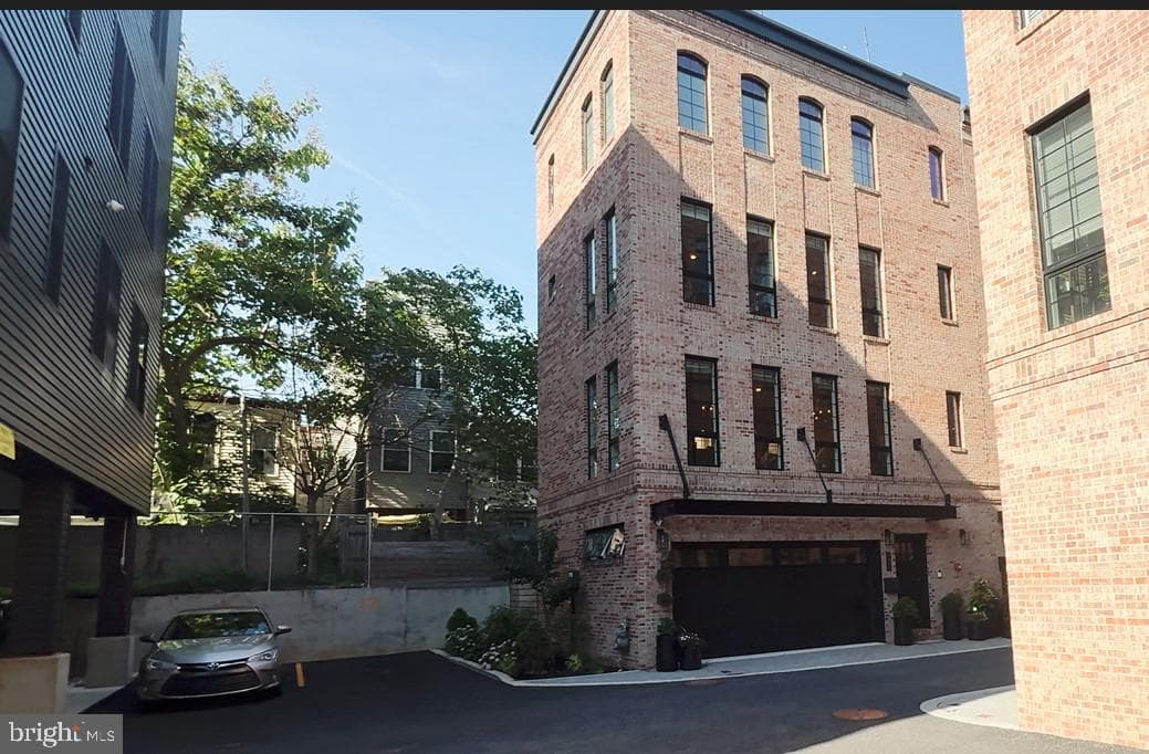 2431 Innovator Way #b8, Philadelphia