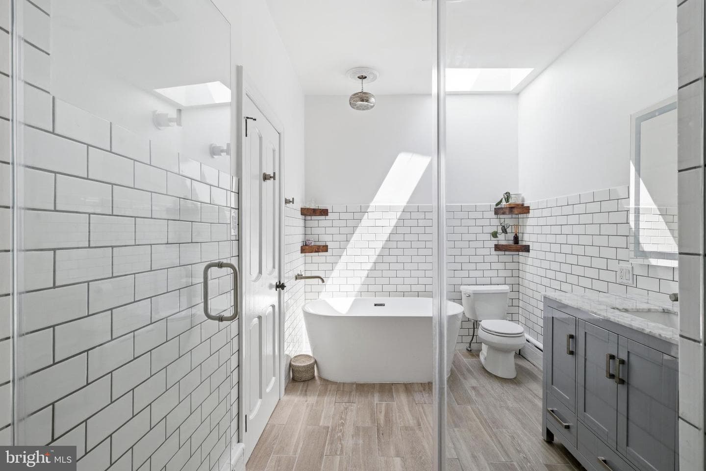 7700 Cherokee Street photo 28