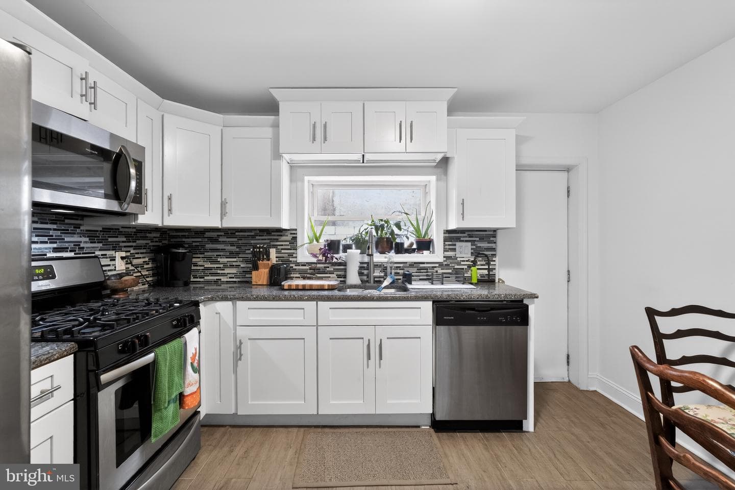 2604 E York Street photo 8