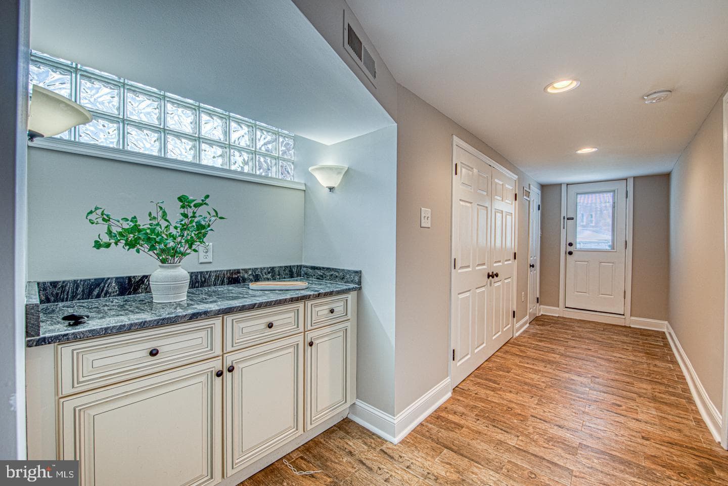 786 Hill Road photo 22