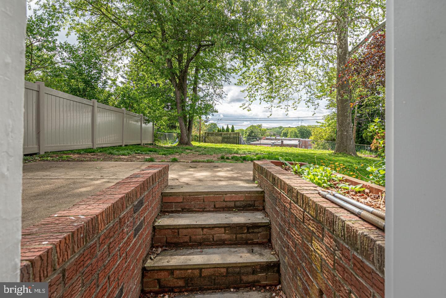 786 Hill Road photo 27