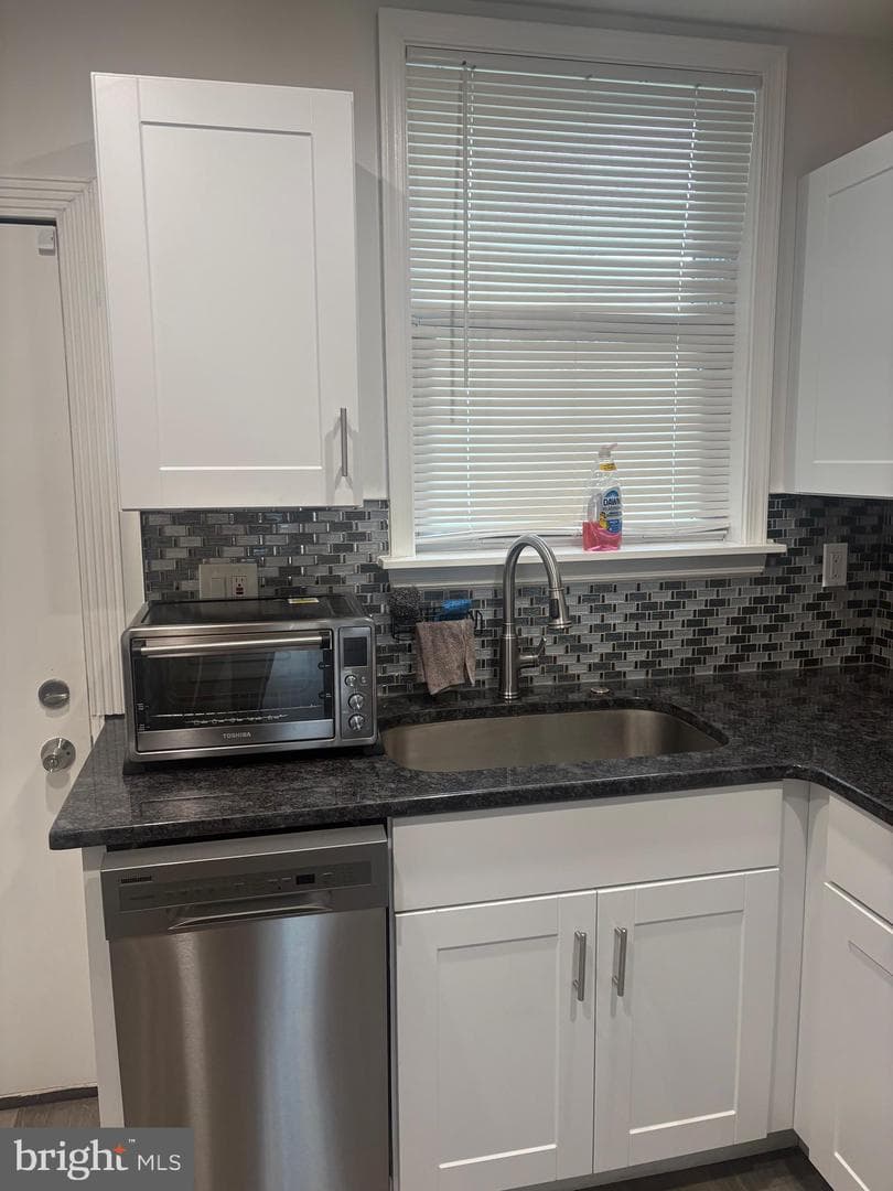 2118 Bridge Street photo 12