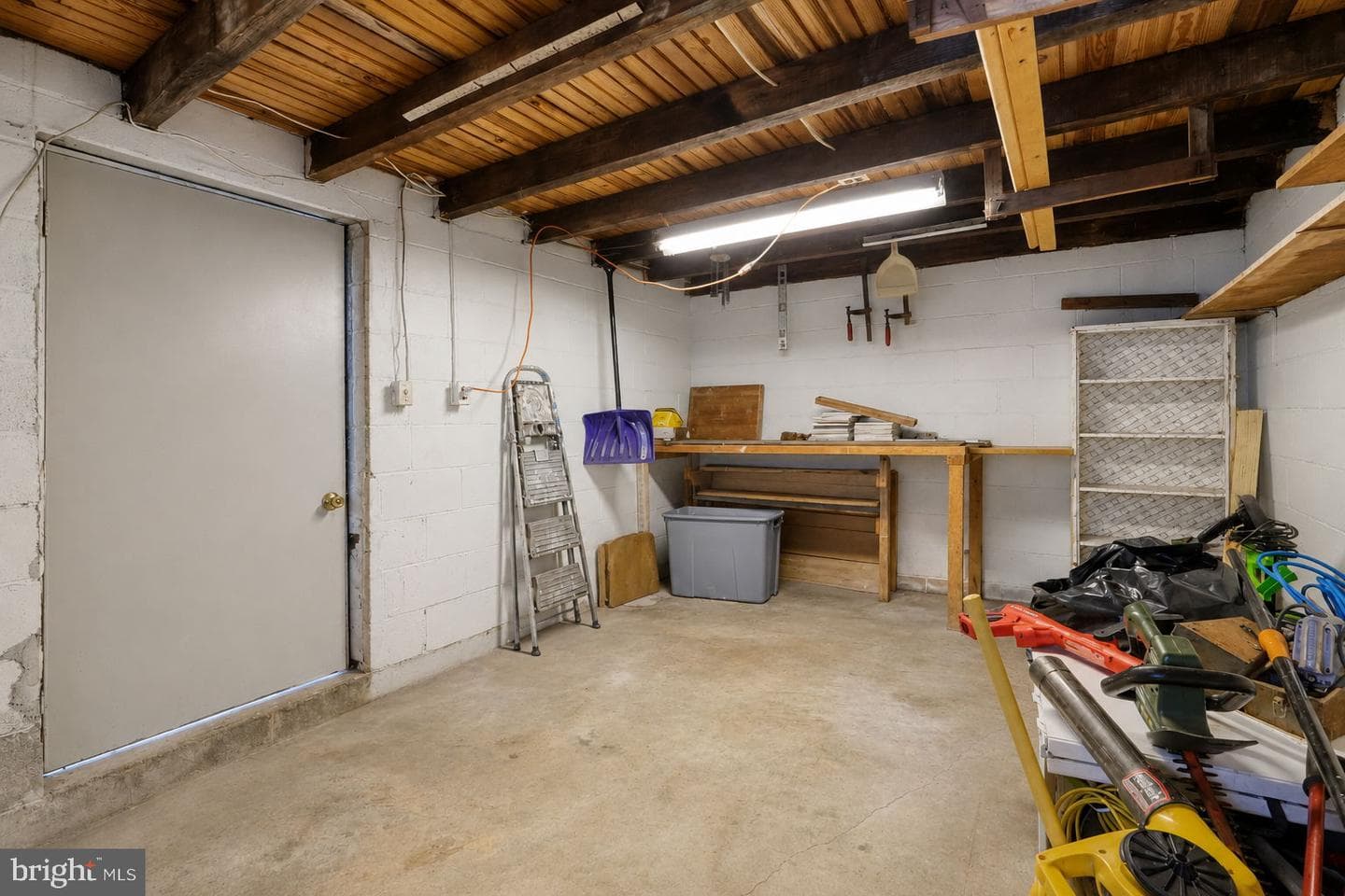 427 Hartel Ave photo 14
