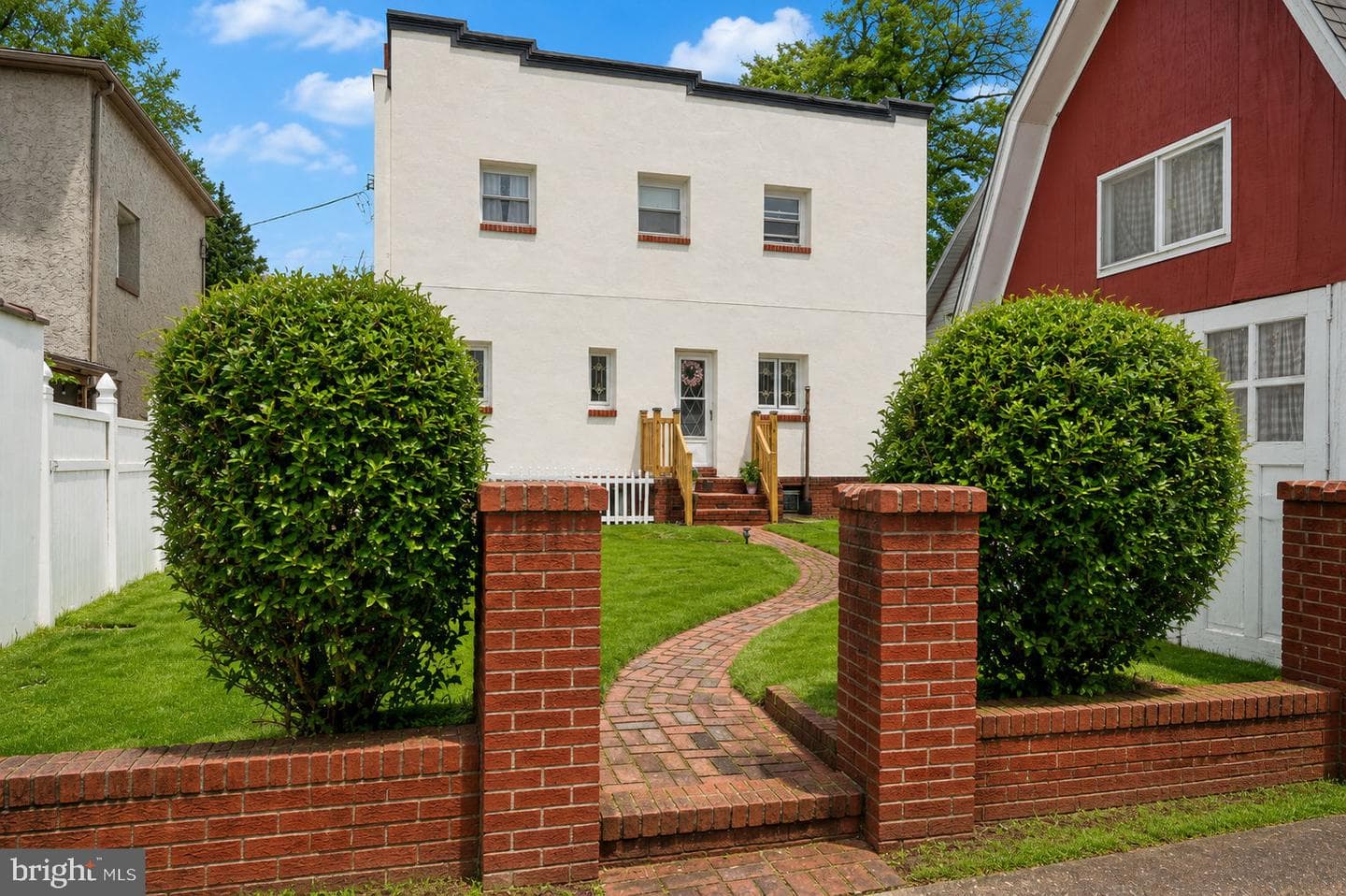 427 Hartel Ave photo 6