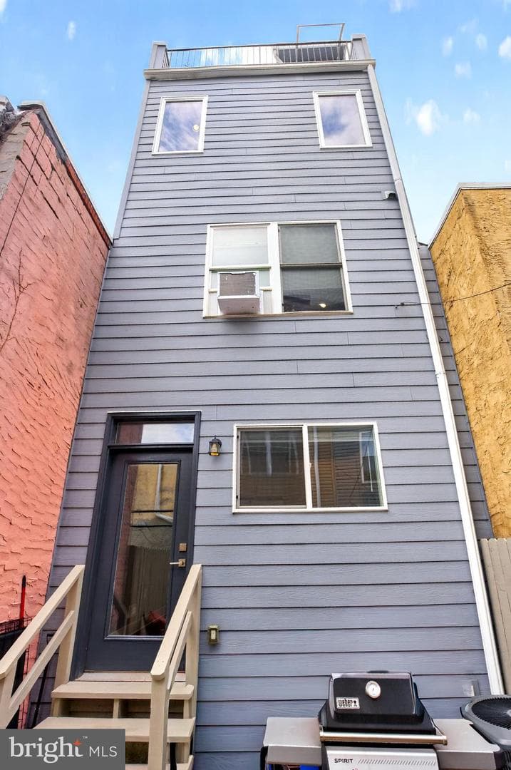 2227 Titan Street photo 18