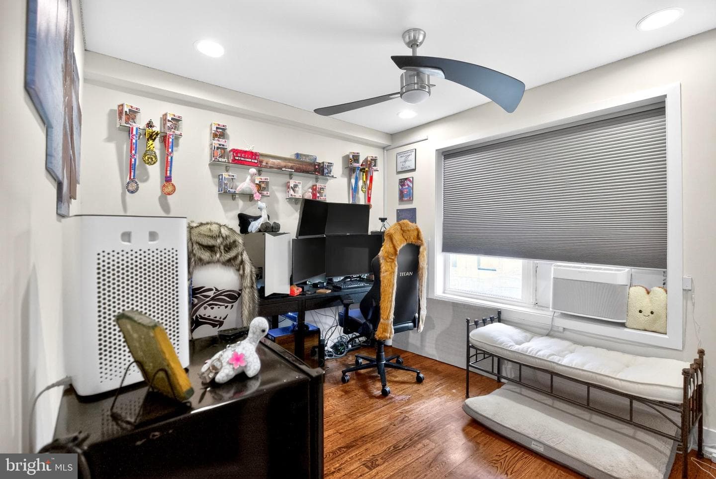 2227 Titan Street photo 9