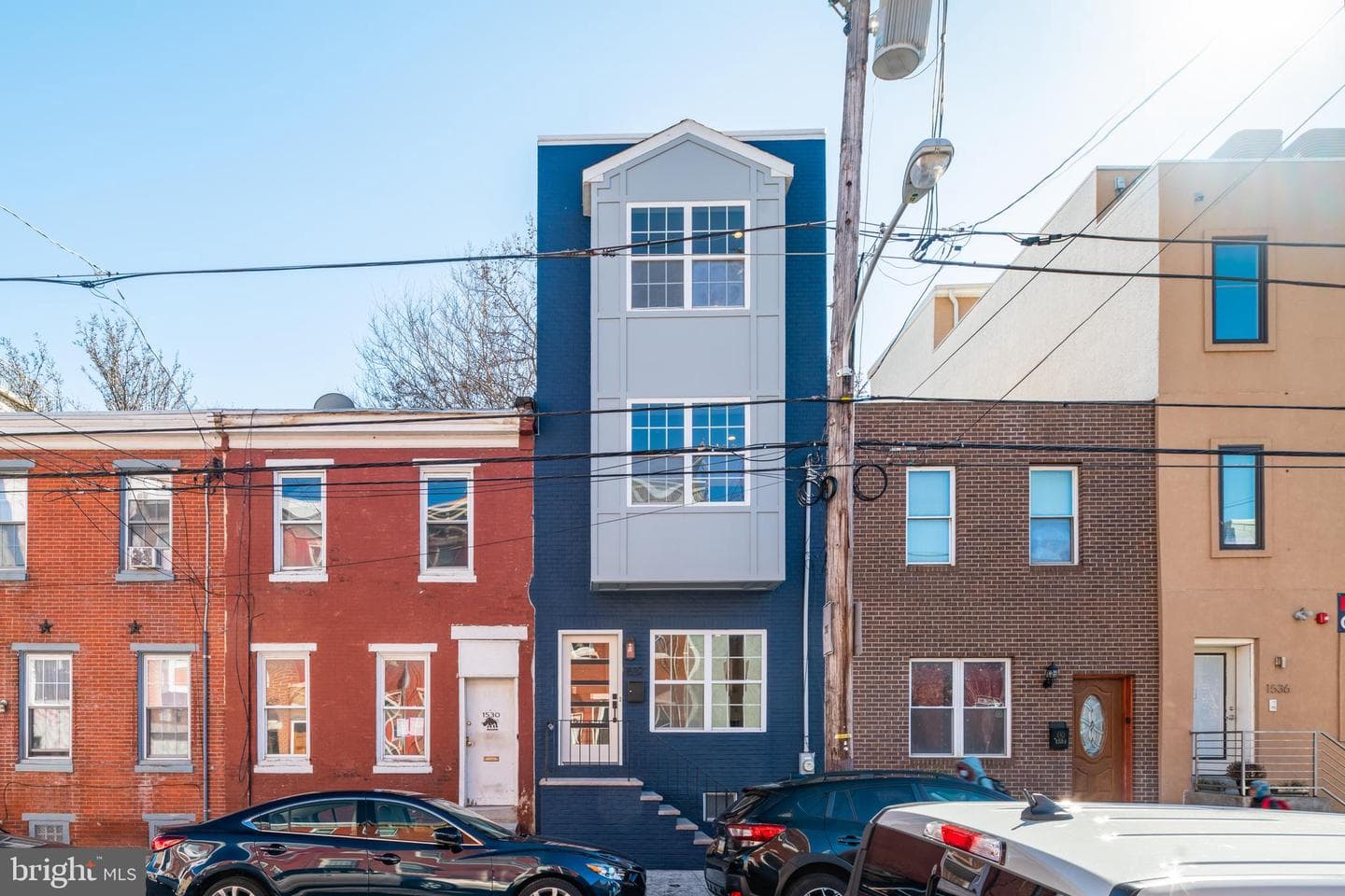 1532 Catharine Street photo 3