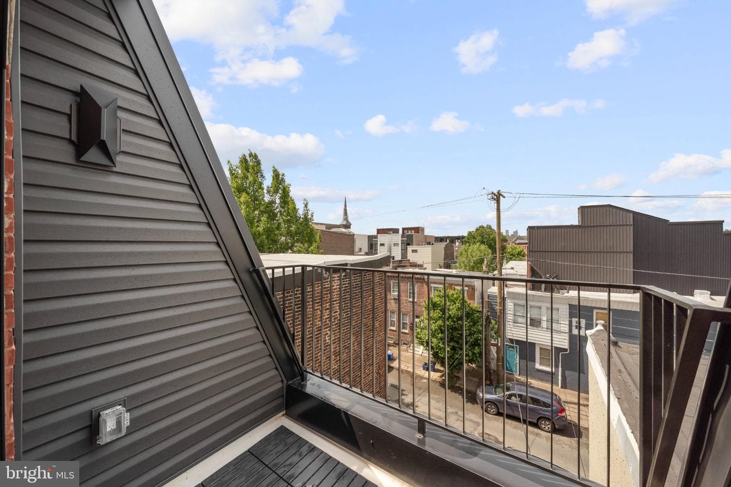 2121 E Sergeant Street photo 63