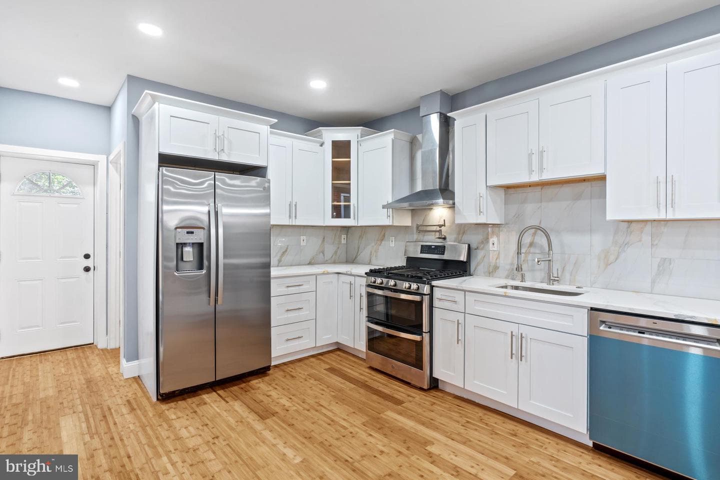 826 N Preston Street photo 9