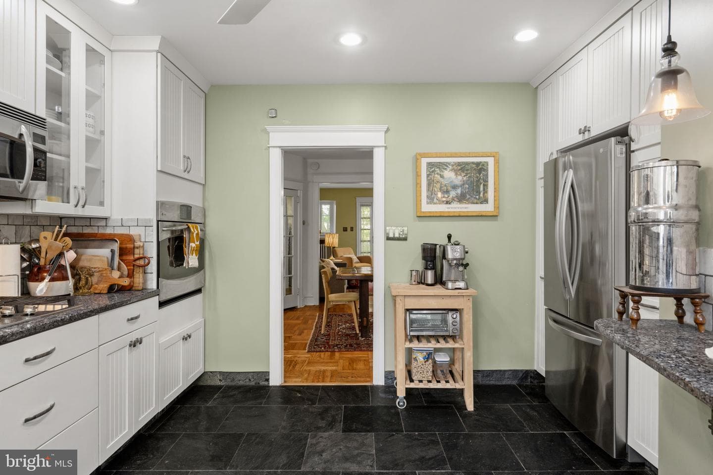 156 E Roumfort Road photo 31