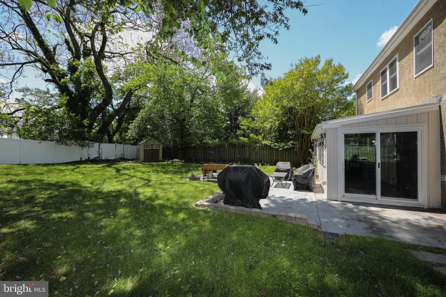 335 Cinnaminson Street photo 41