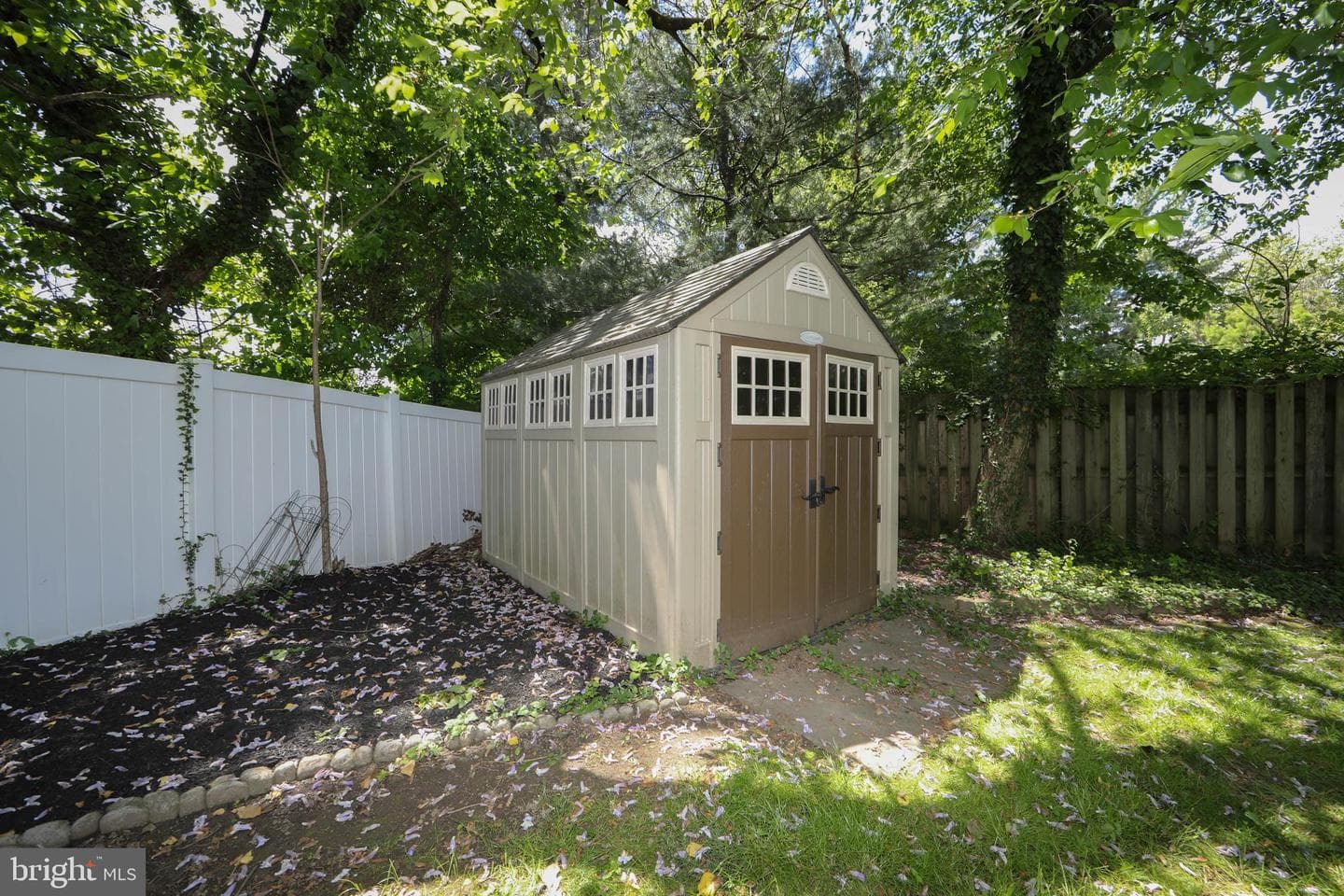 335 Cinnaminson Street photo 43