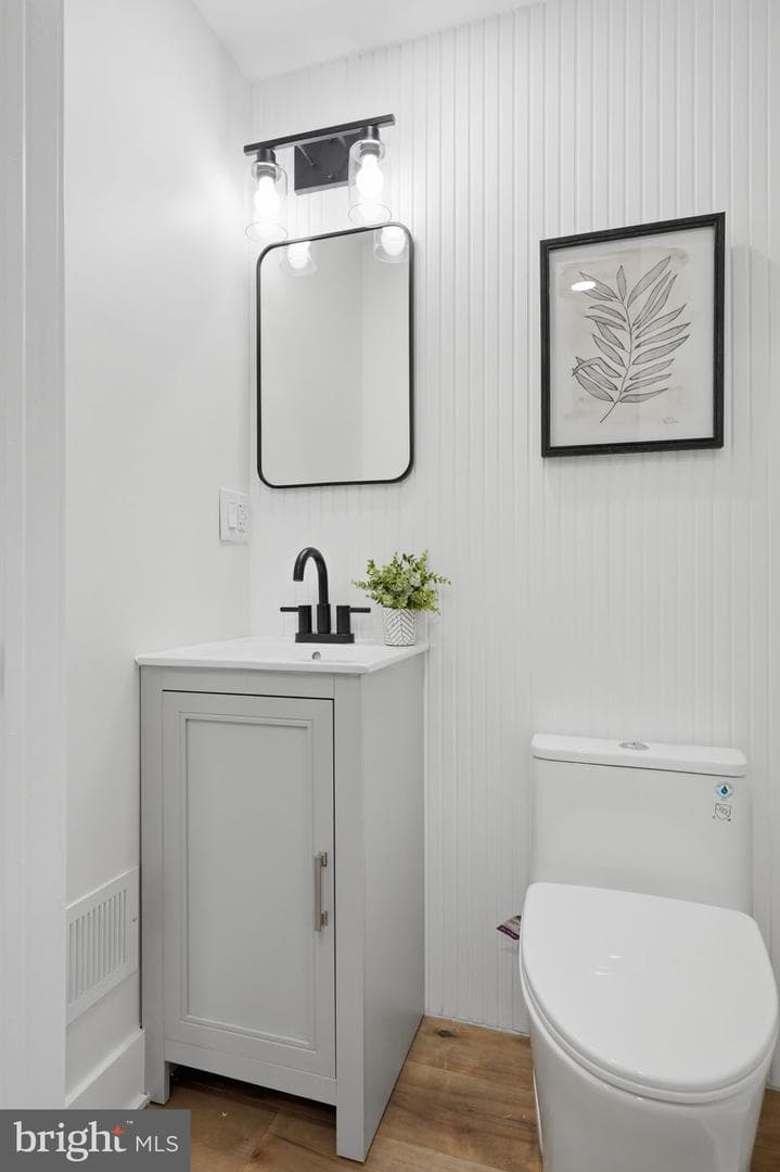 2822 Maxwell Street photo 14