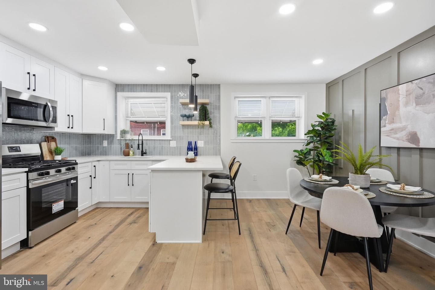 2822 Maxwell Street photo 18