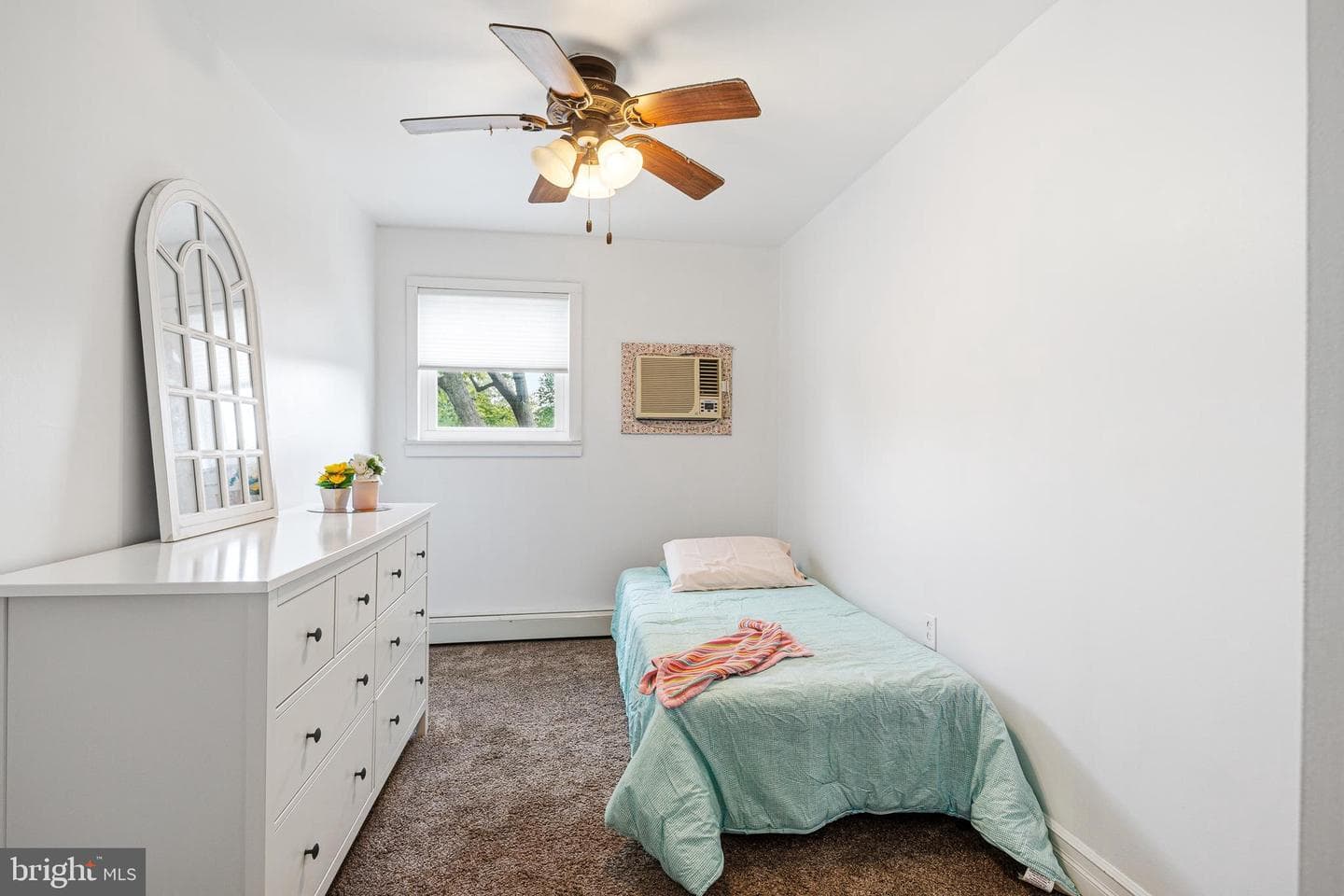 15063 London Road photo 15