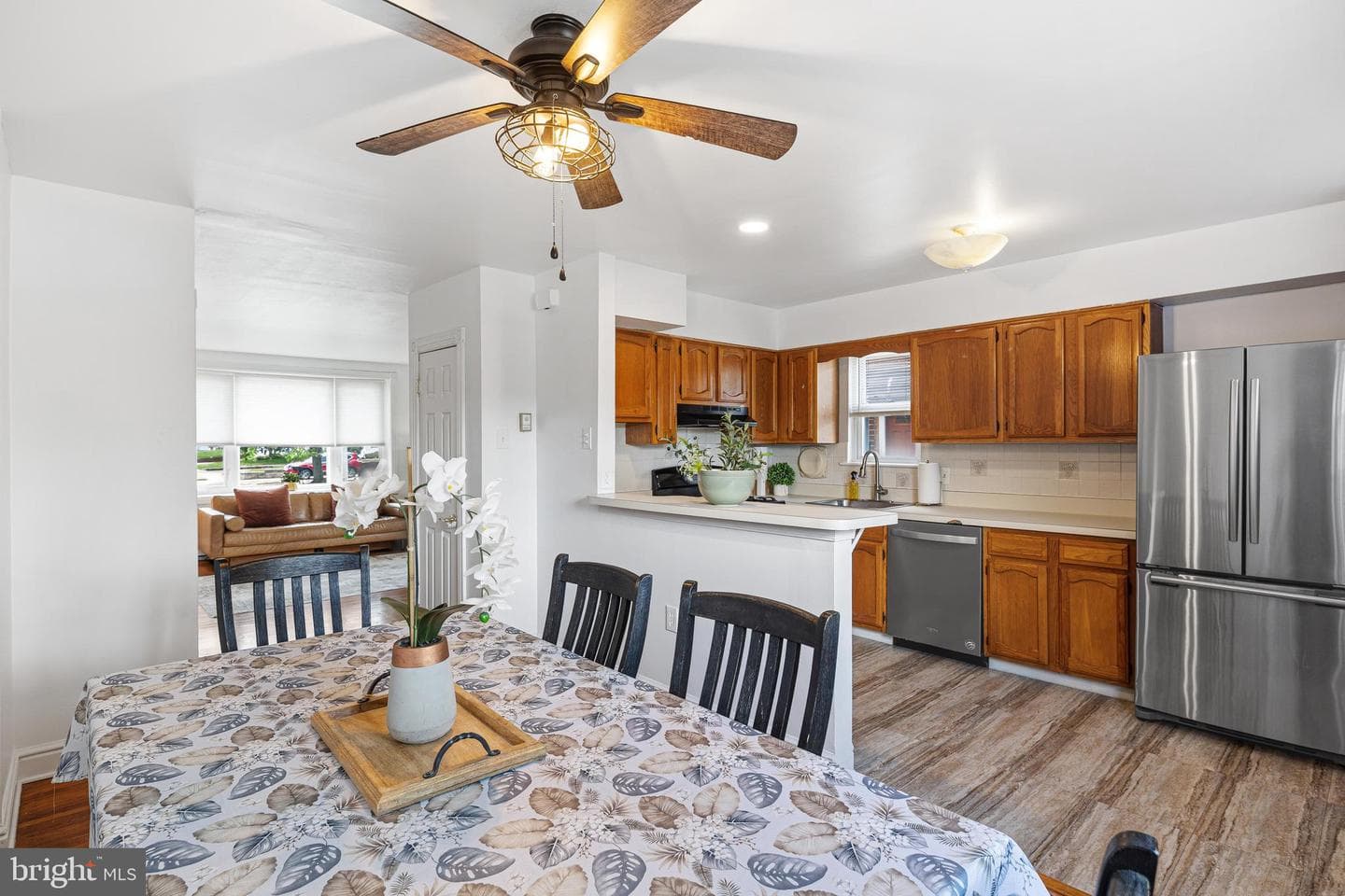 15063 London Road photo 5