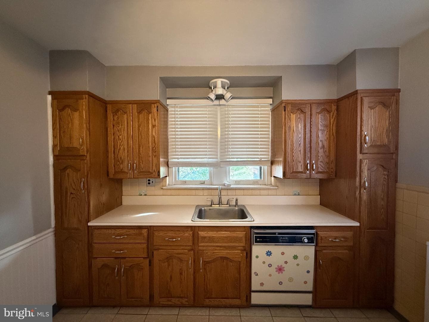 3148 Rawle Street photo 9