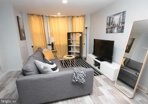 2135 Walnut Street #304, Philadelphia