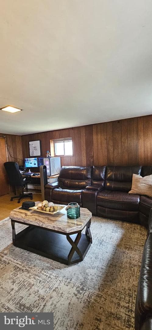 6414 Lawndale Avenue photo 29