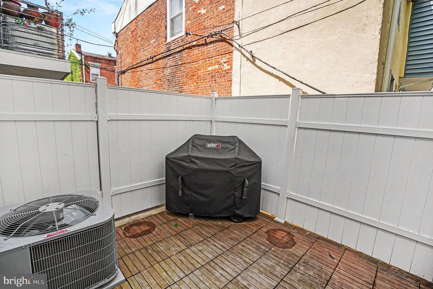 1617 Fitzwater Street photo 40