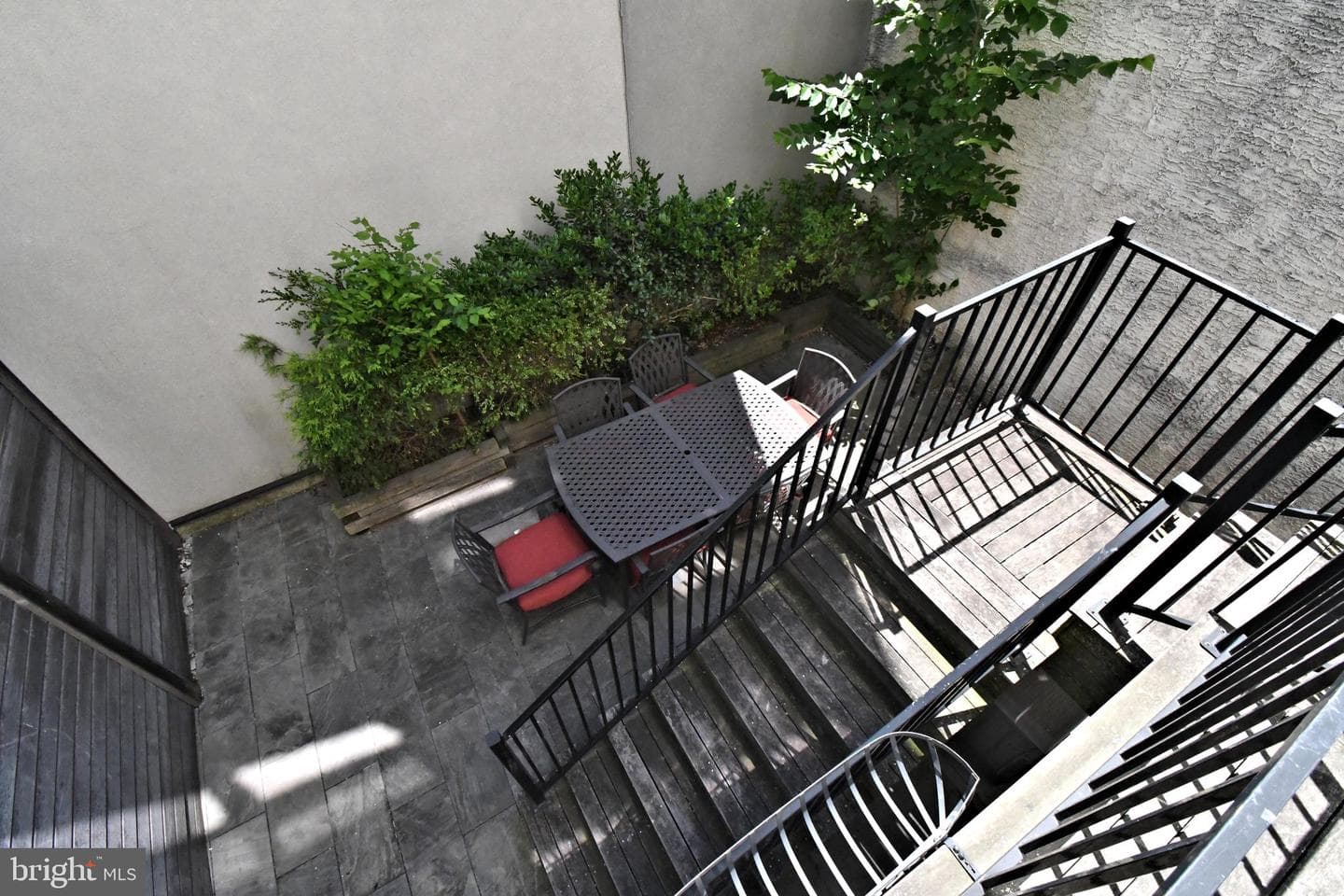 919 N American Street photo 62