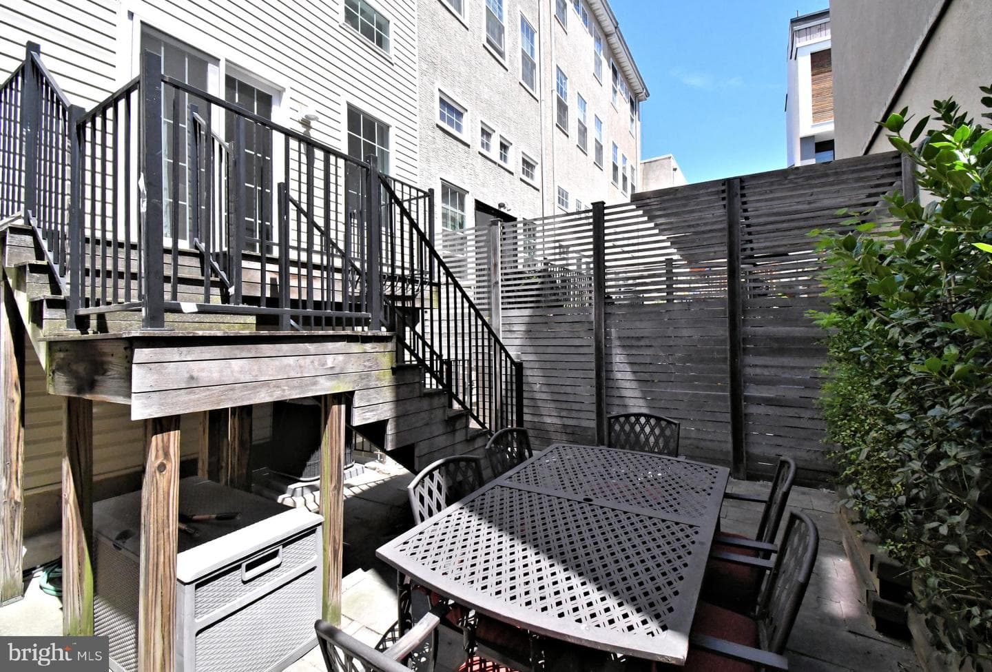919 N American Street photo 64