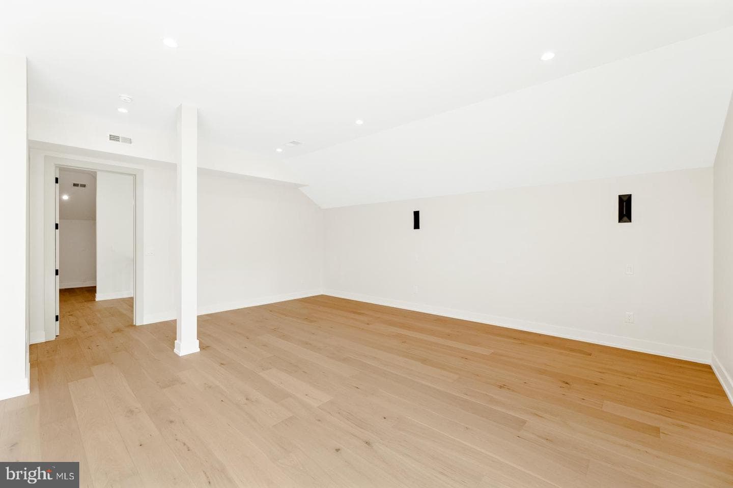 9741 Krewstown Road photo 43