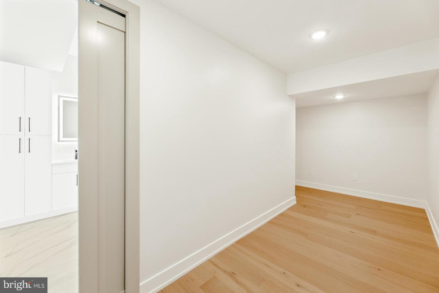 9741 Krewstown Road photo 50